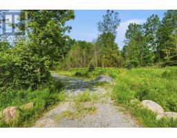 40 Whispering Woods Drive, Quinte West, ON K8V5P7 Photo 10