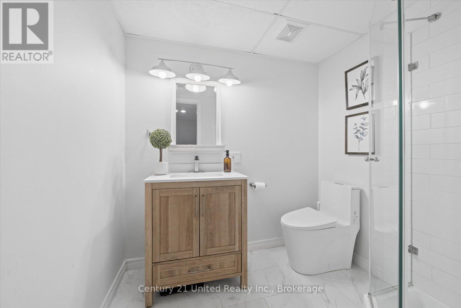 1267 AMUNDSEN AVENUE - 34