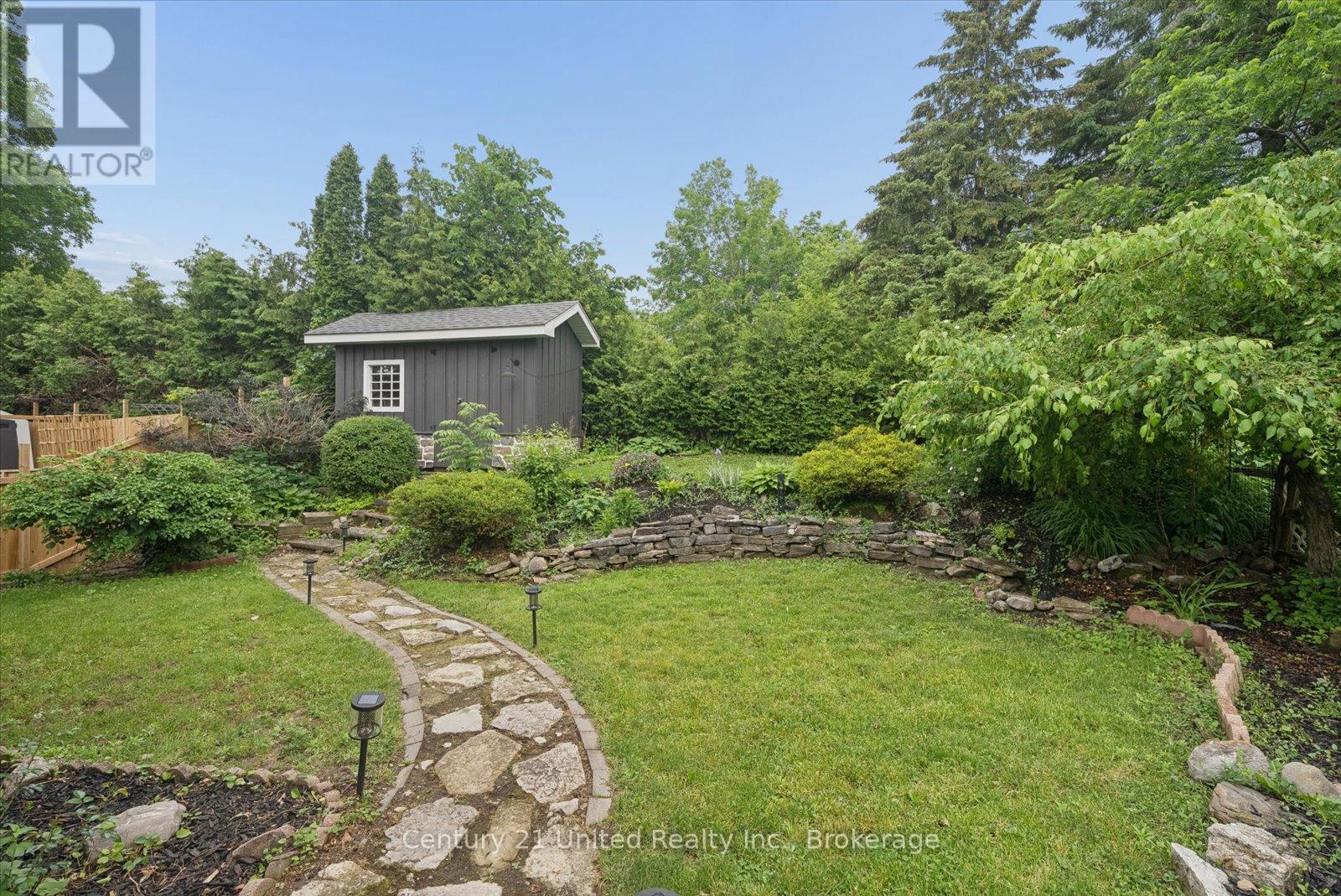 1267 AMUNDSEN AVENUE - 42