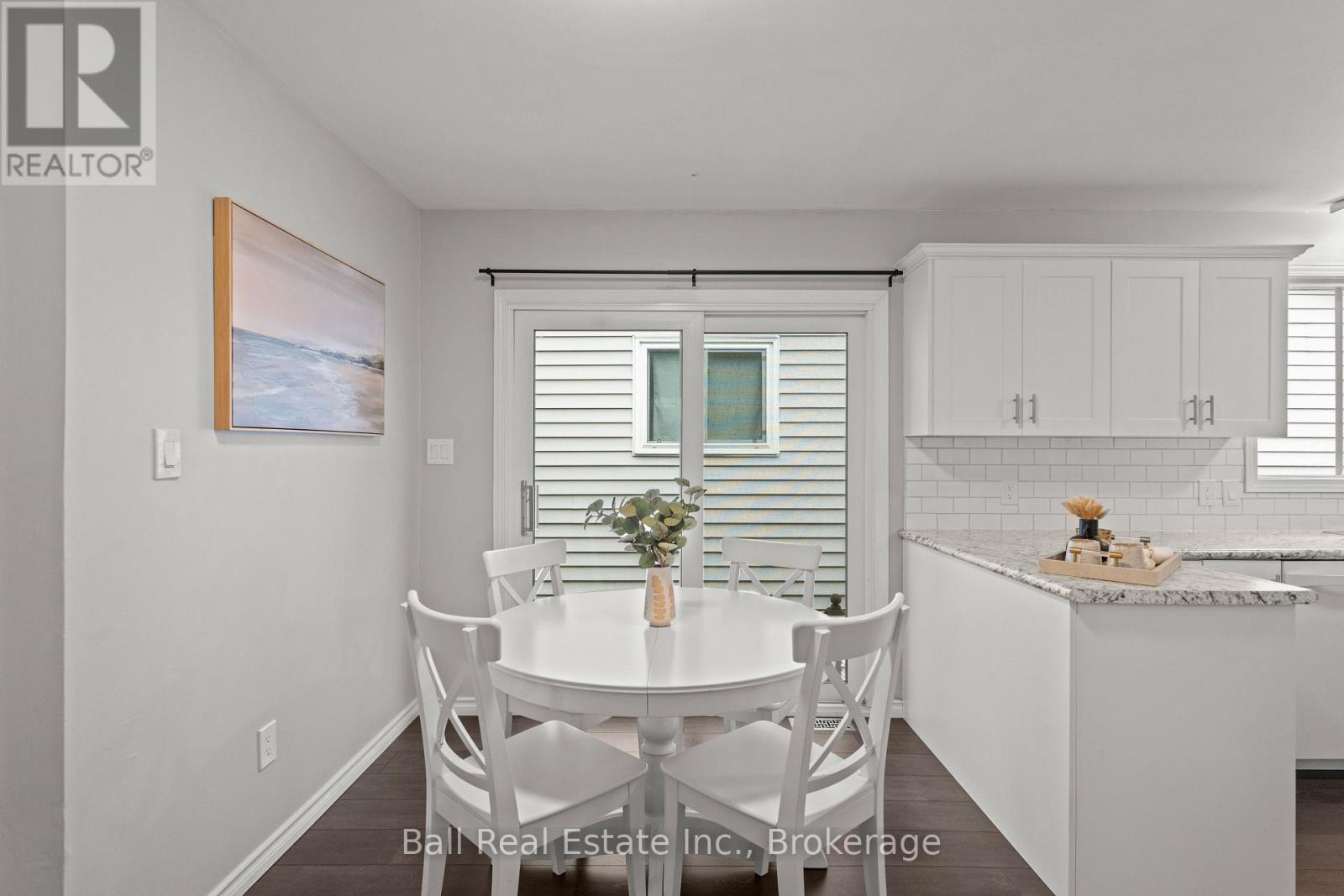 735 MOUNTAIN ASH ROAD - Image 11