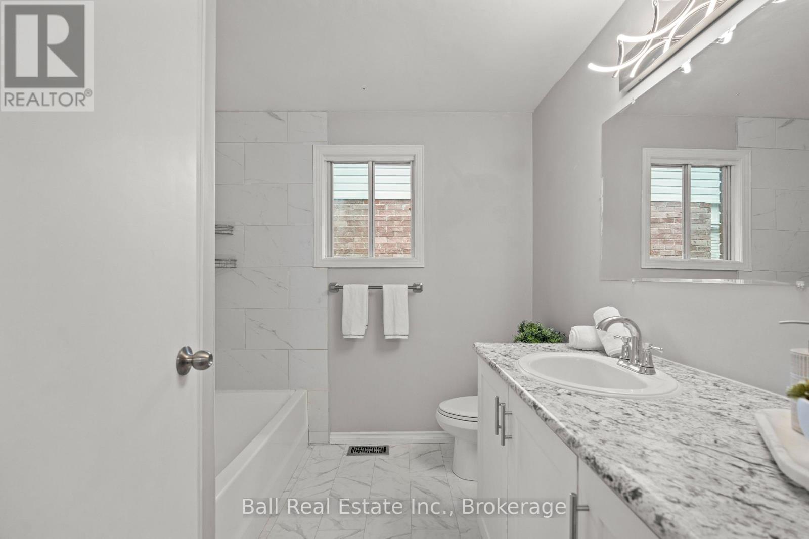 735 MOUNTAIN ASH ROAD - Image 19