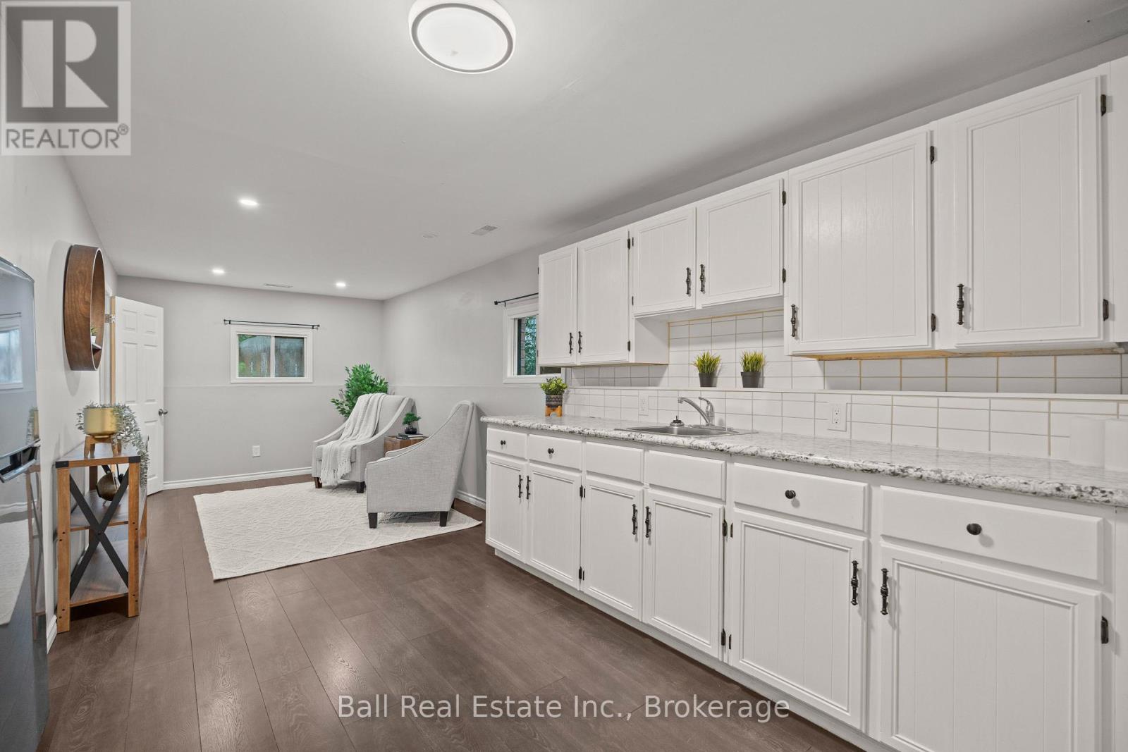 735 MOUNTAIN ASH ROAD - Image 26