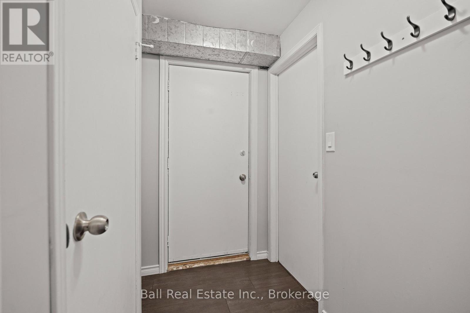 735 MOUNTAIN ASH ROAD - Image 38