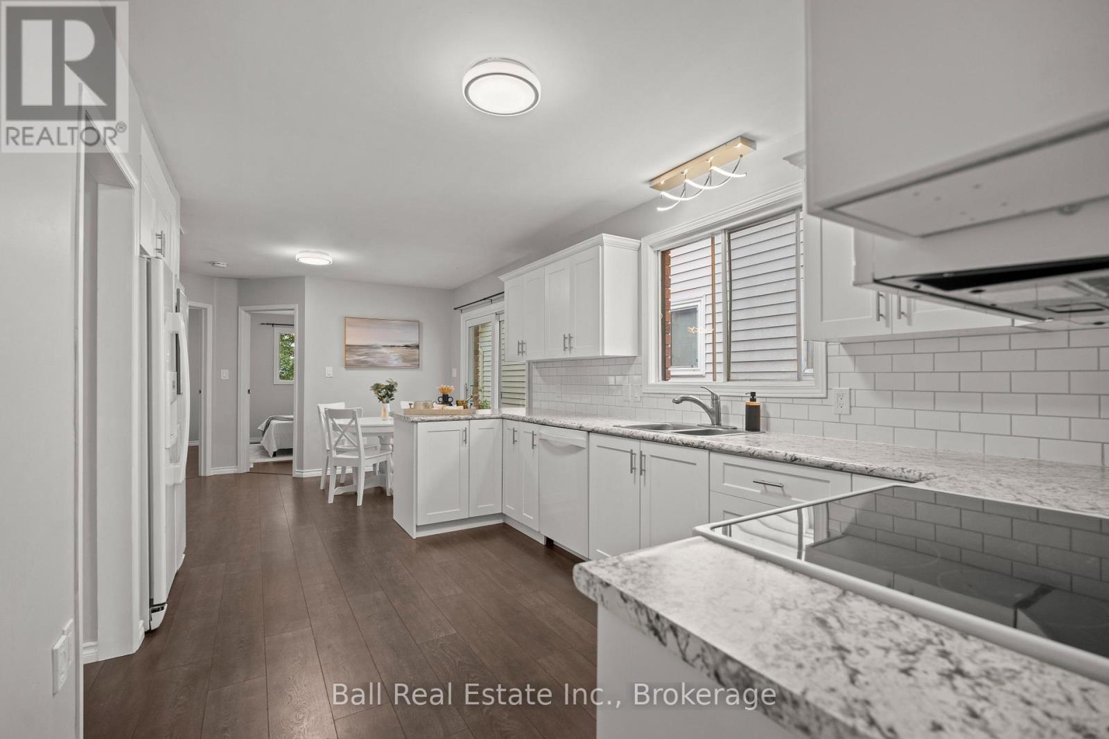 735 MOUNTAIN ASH ROAD - Image 8
