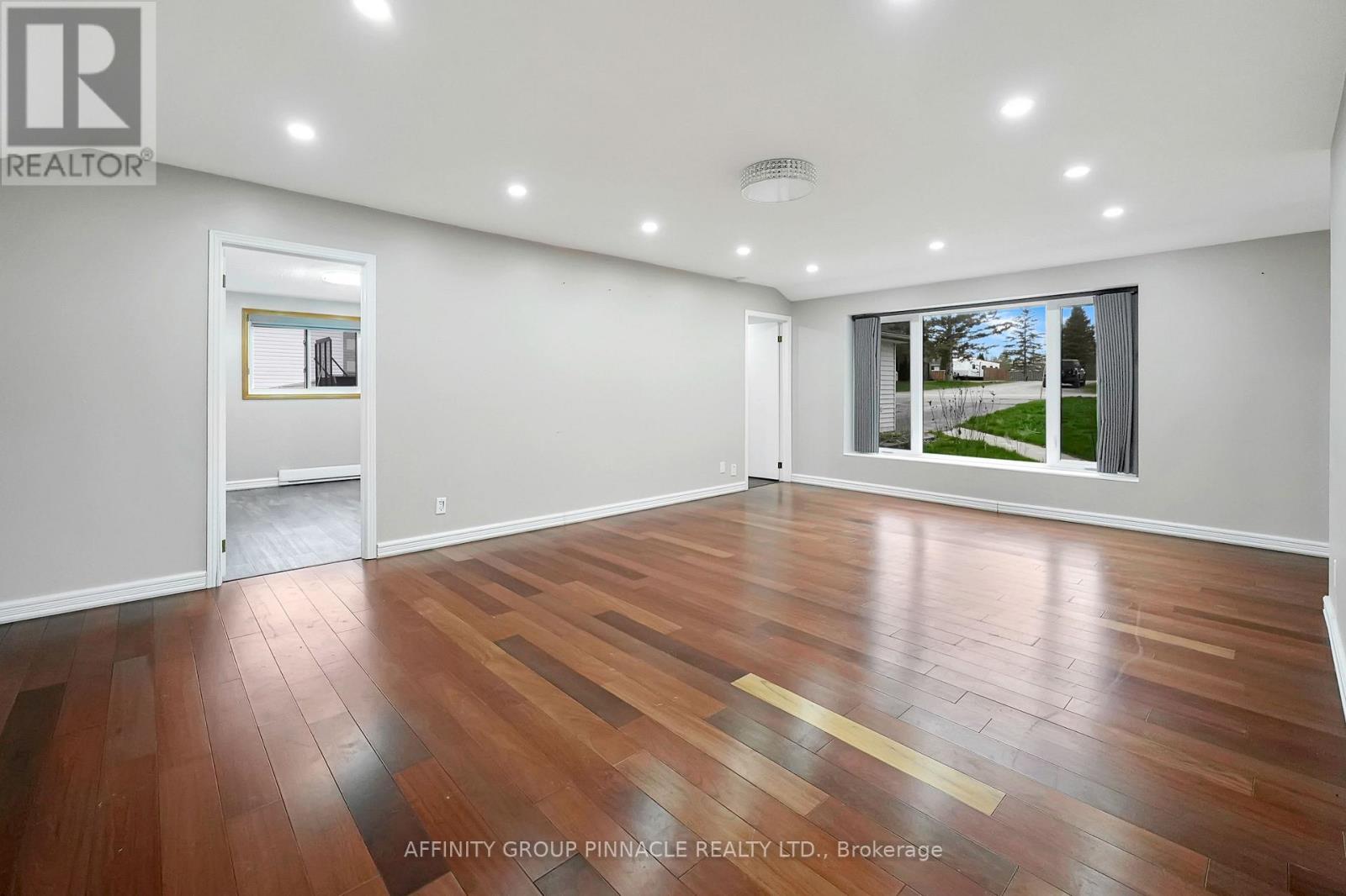 143 BEEHIVE DRIVE - 13