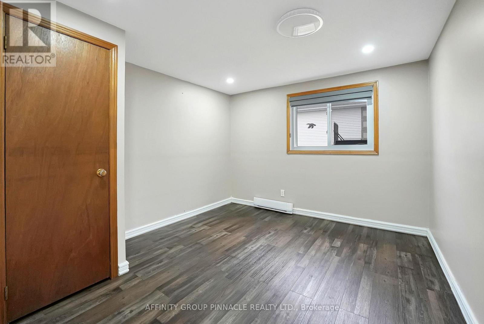 143 BEEHIVE DRIVE - 19