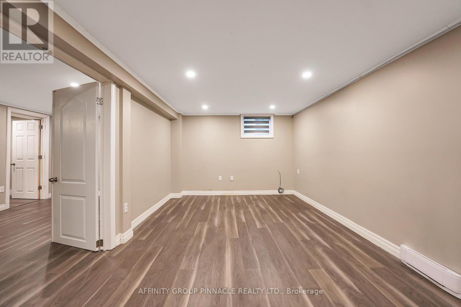 143 BEEHIVE DRIVE - 25