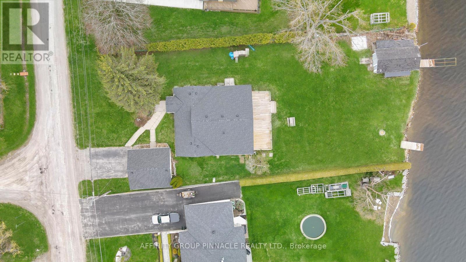 143 BEEHIVE DRIVE - 30