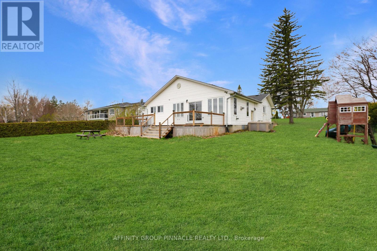 143 BEEHIVE DRIVE - 34