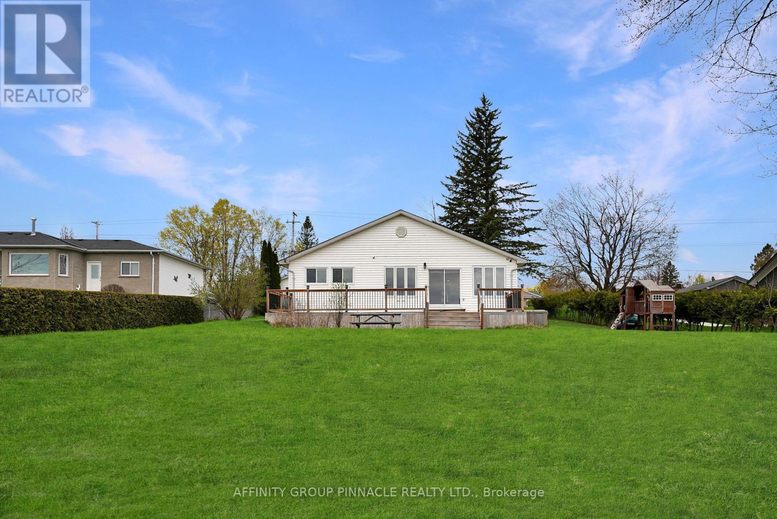 143 BEEHIVE DRIVE - 36