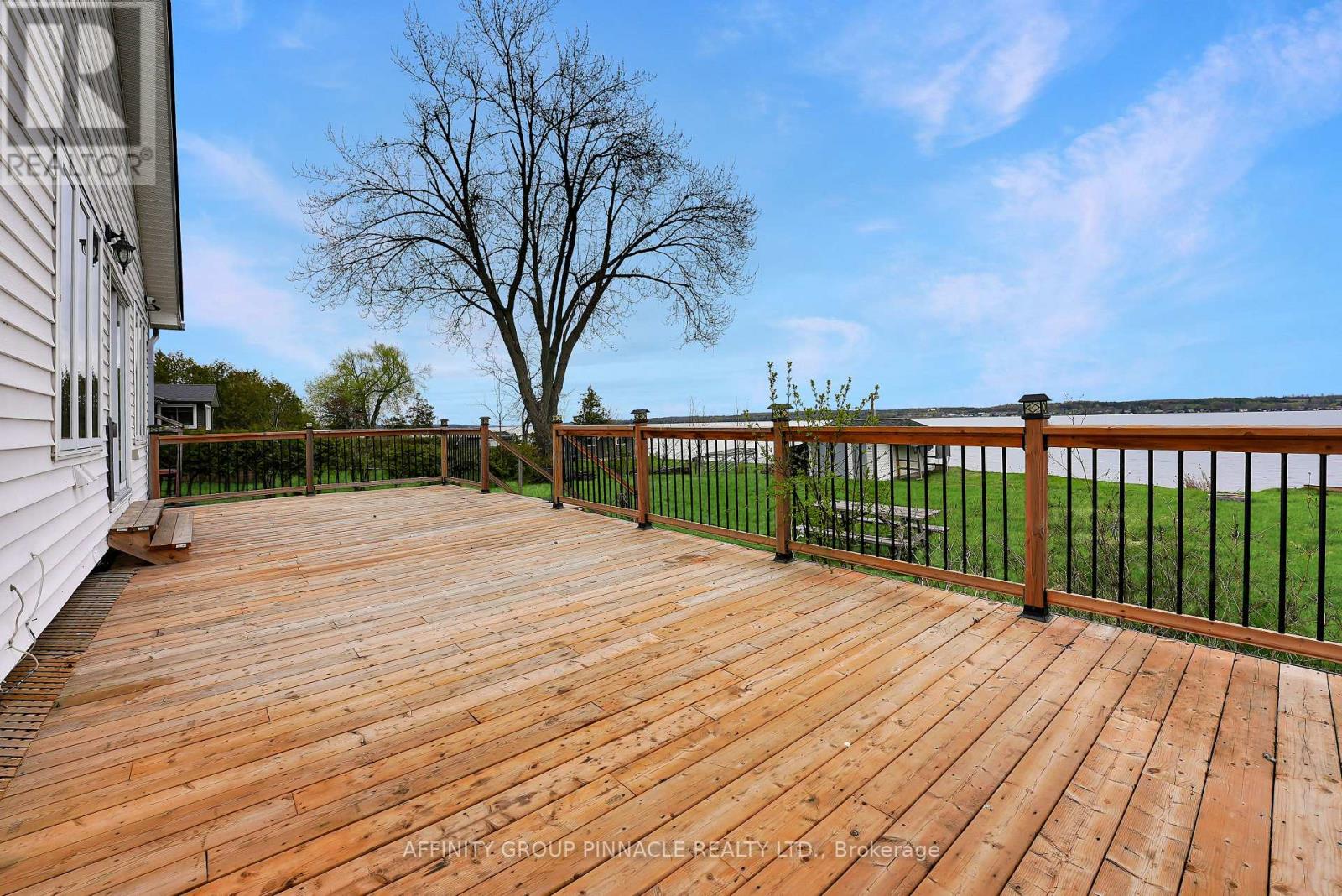 143 BEEHIVE DRIVE - 39