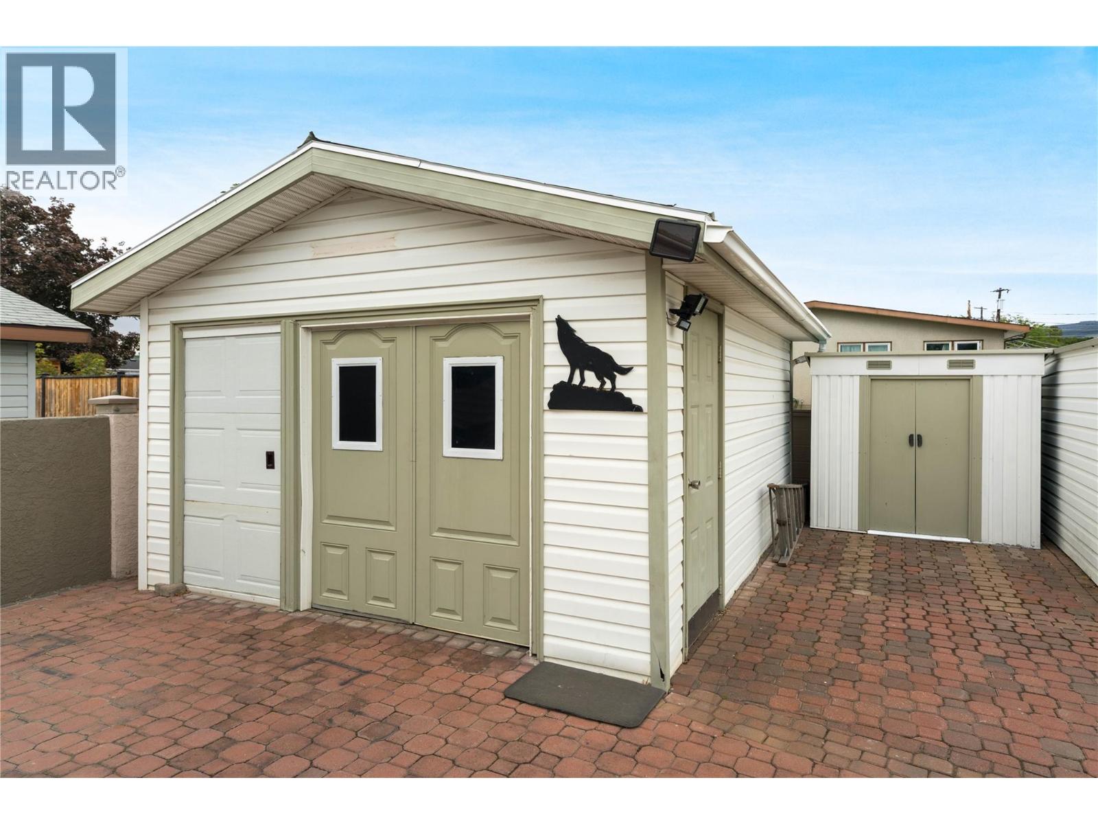 702 Hollydell Road - 23