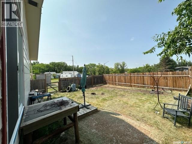 237 Windsor AVENUE — photo 6