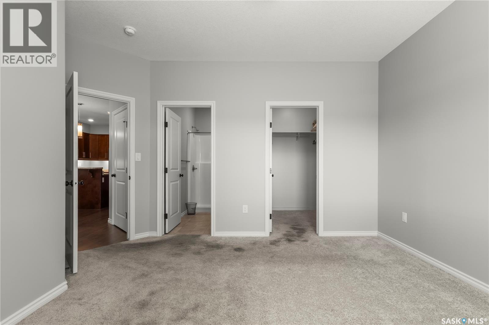 #20 550 Southwood DRIVE - 17