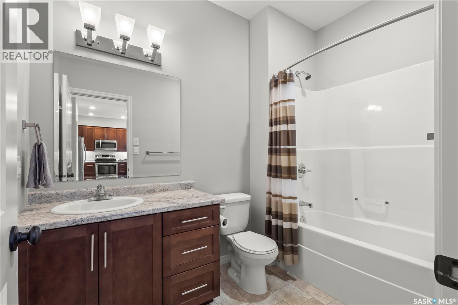 #20 550 Southwood DRIVE - 20