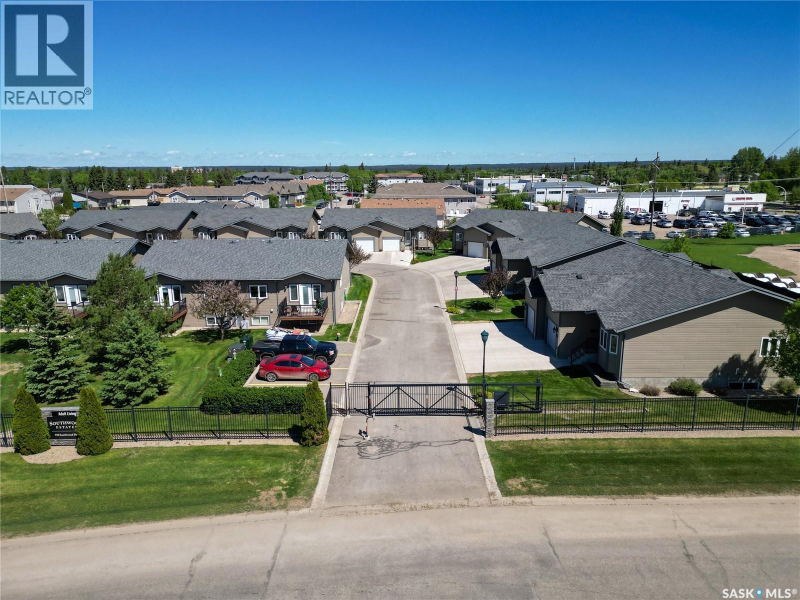 #20 550 Southwood DRIVE - 3