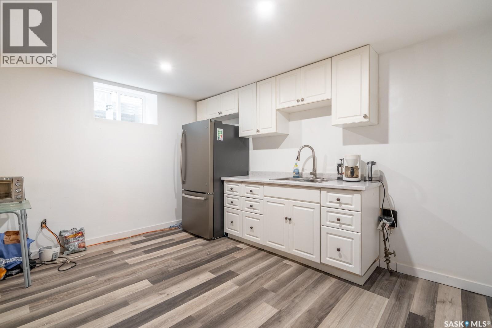 3312 Portnall AVENUE — photo 27