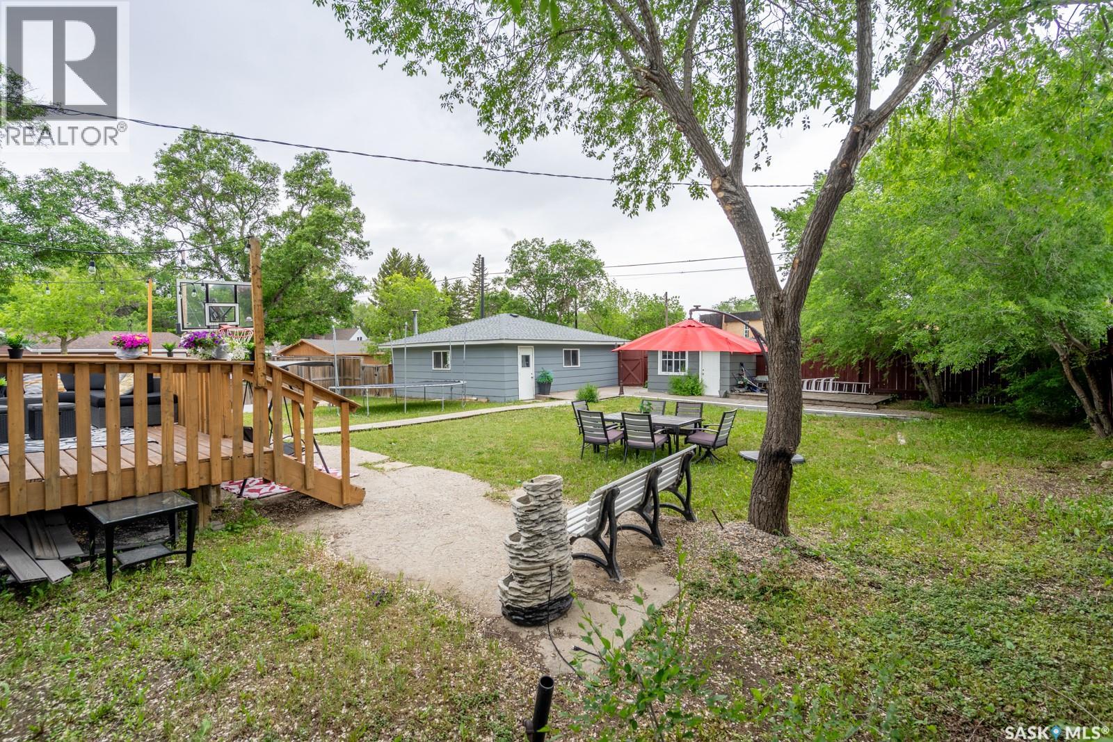 3312 Portnall AVENUE — photo 32