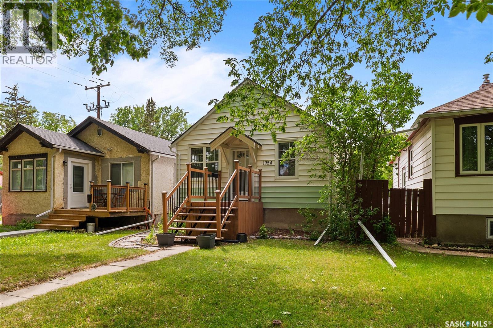 1954 Athol STREET - photo 2