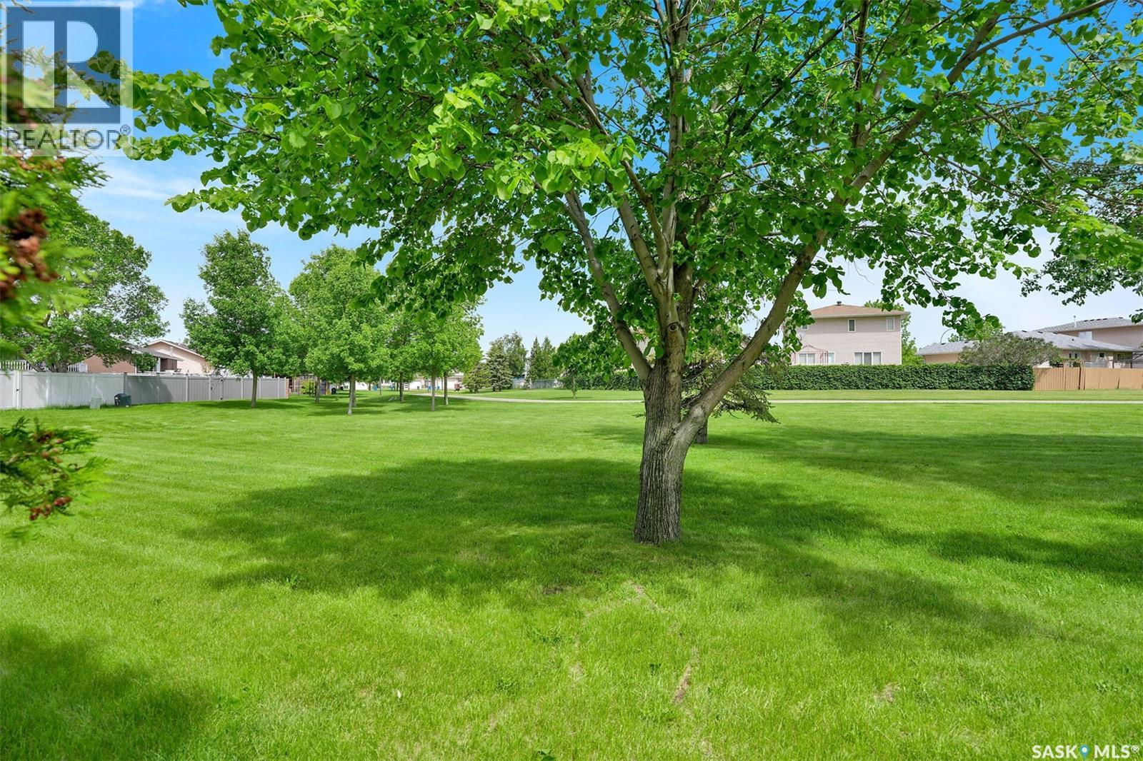 7002 Maple Wood CRESCENT — photo 43
