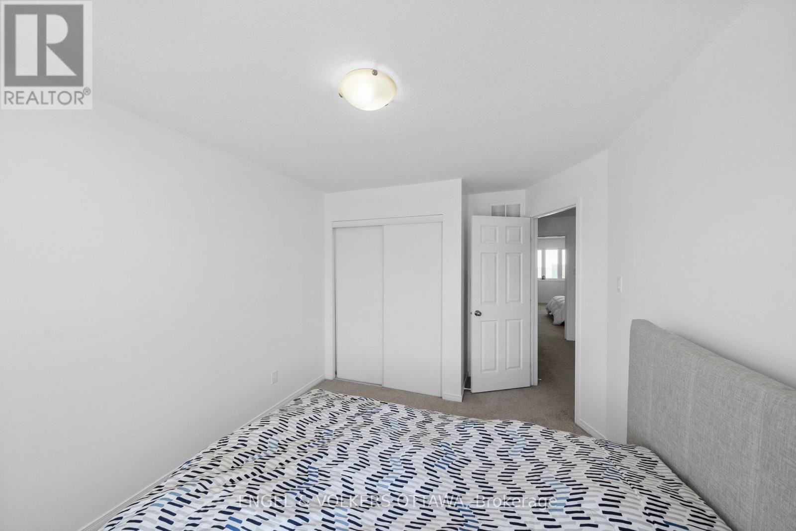 212 MACOUN CIRCLE — photo 18 of 25