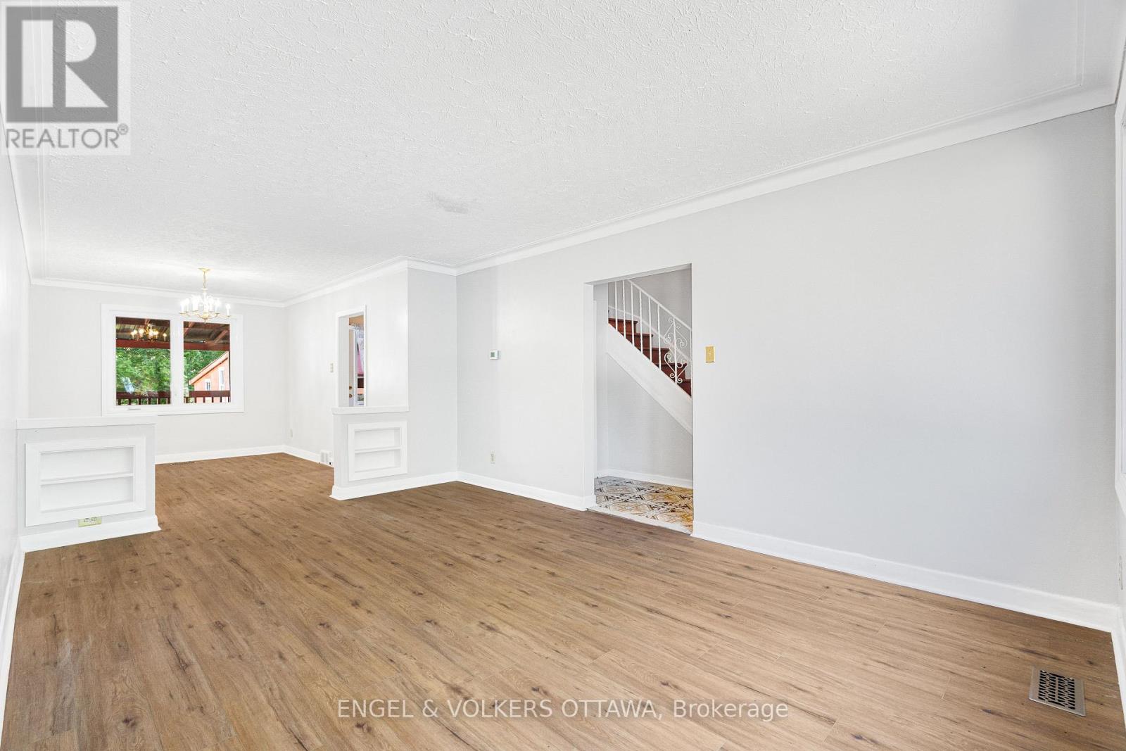 3 Bed, 2 Bath House for Rent in Ottawa – 1402 KILBORN AVENUE, Ottawa – MLS# X13437940 - Image 10