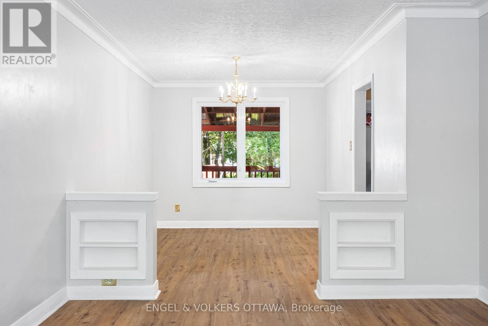 3 Bed, 2 Bath House for Rent in Ottawa – 1402 KILBORN AVENUE, Ottawa – MLS# X13437940 - Image 11