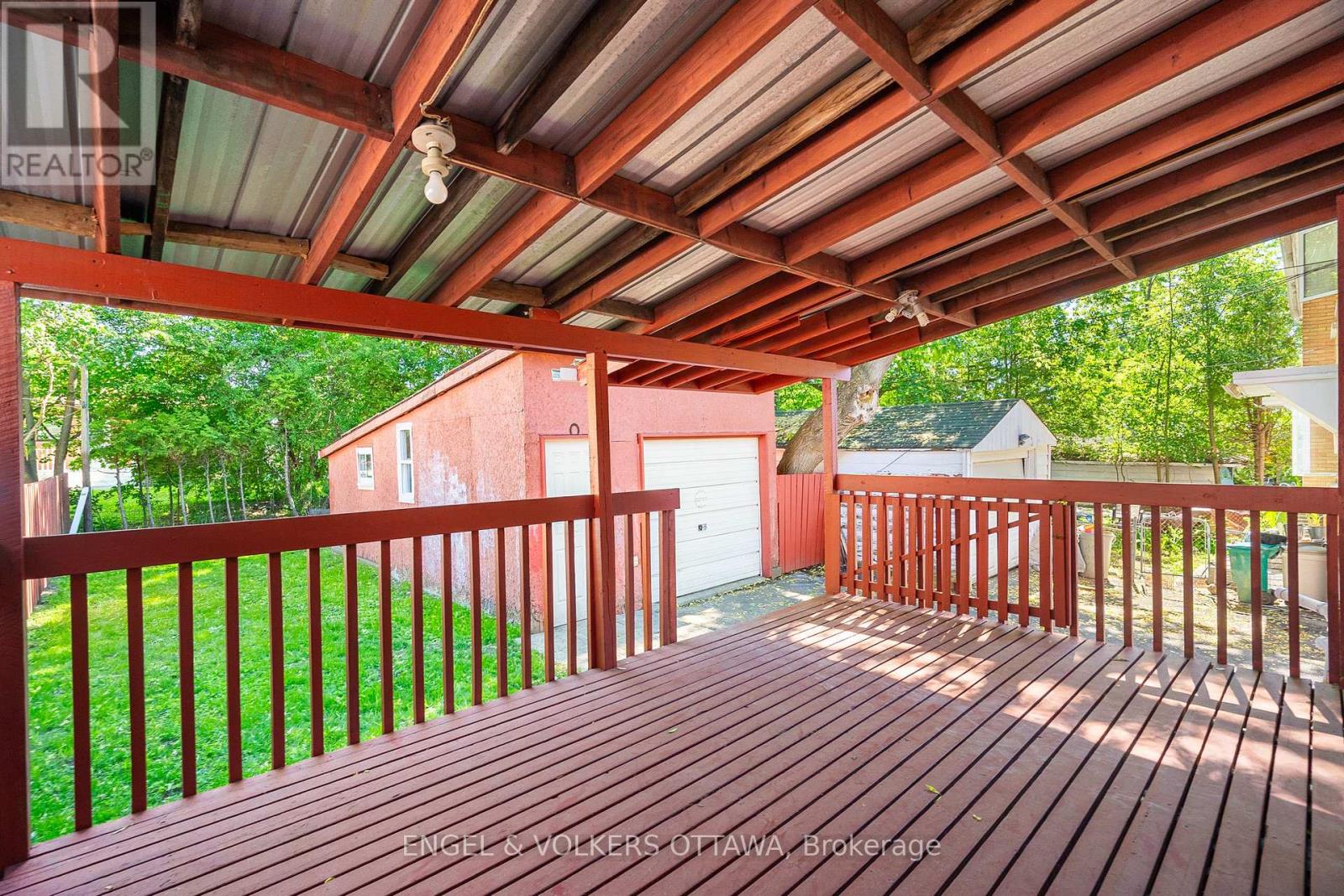 3 Bed, 2 Bath House for Rent in Ottawa – 1402 KILBORN AVENUE, Ottawa – MLS# X13437940 - Image 32