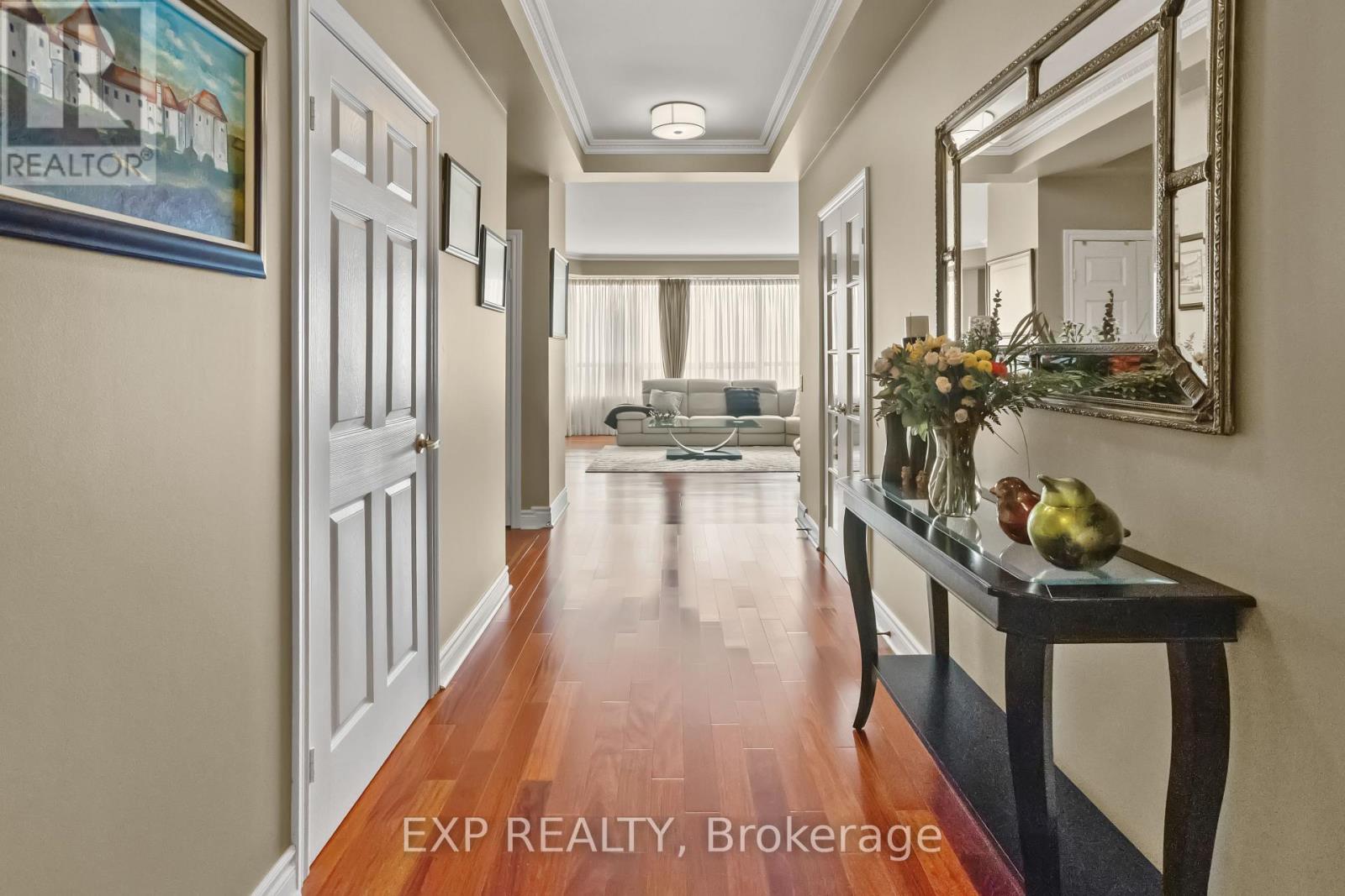 #2709 25 KINGSBRIDGE GARDEN CIRCLE - 2