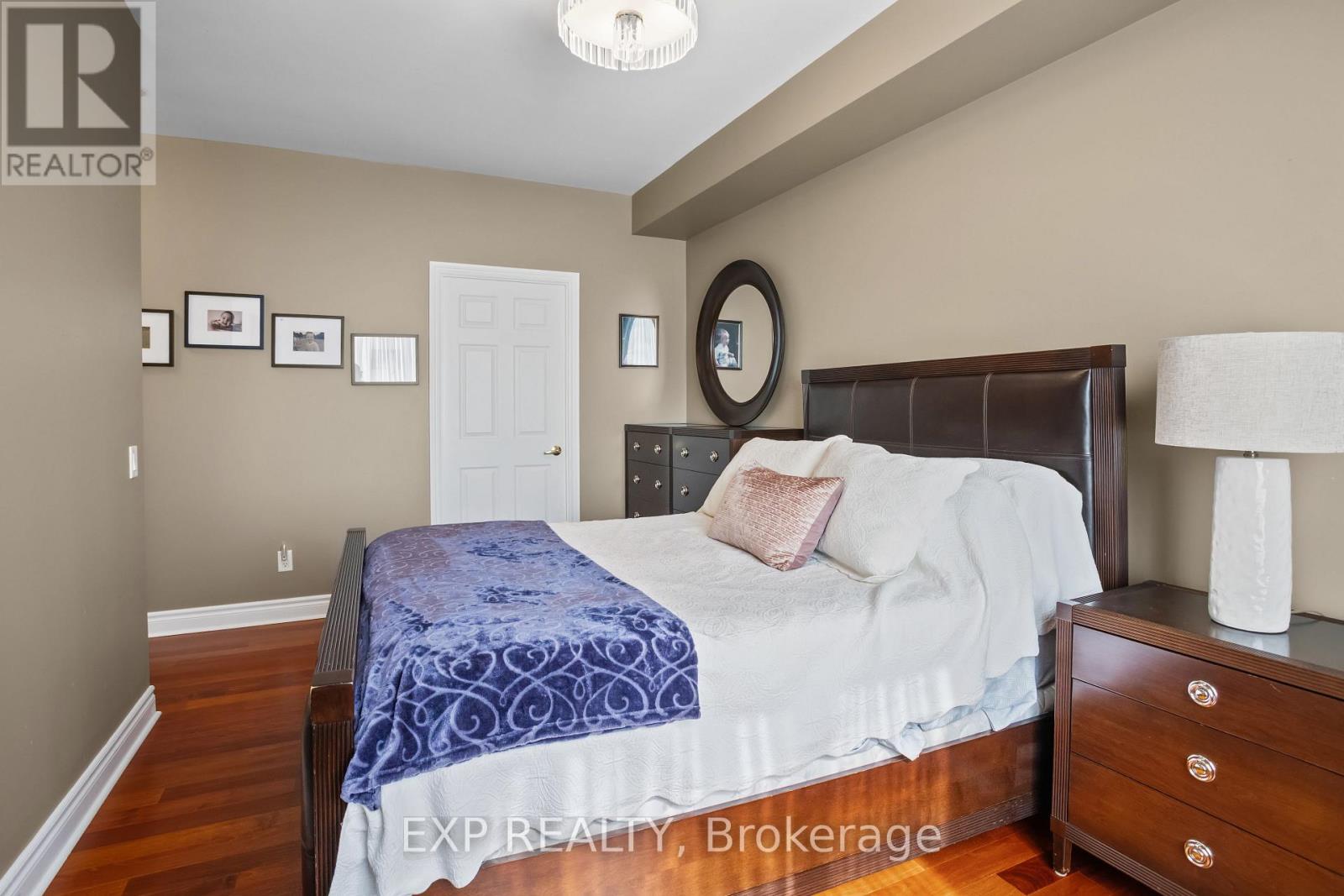 #2709 25 KINGSBRIDGE GARDEN CIRCLE - 26