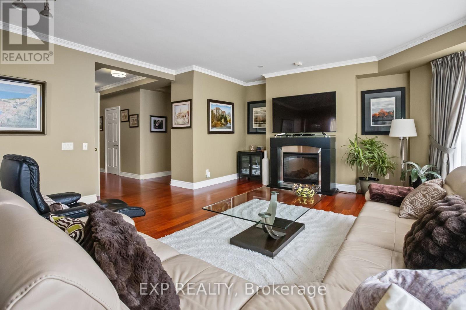#2709 25 KINGSBRIDGE GARDEN CIRCLE - 4
