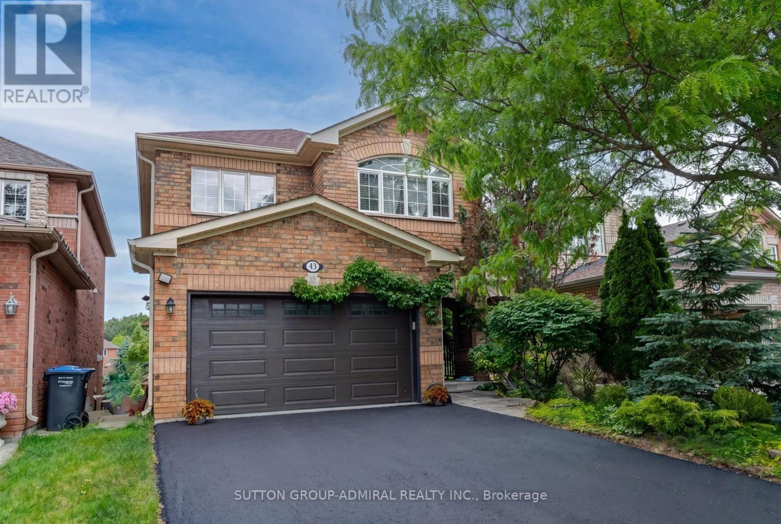43 CRESTRIDGE DRIVE - 1