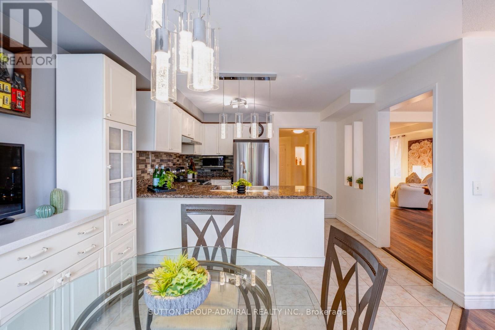 43 CRESTRIDGE DRIVE - 13