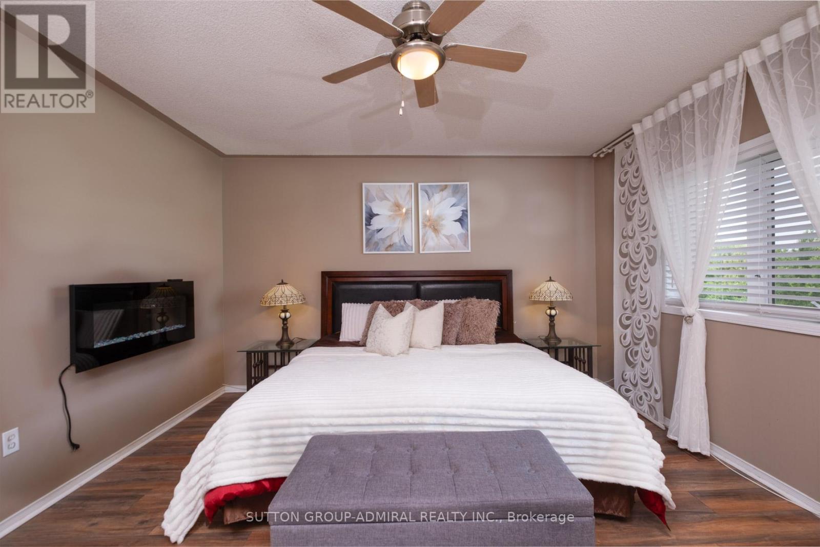 43 CRESTRIDGE DRIVE - 22