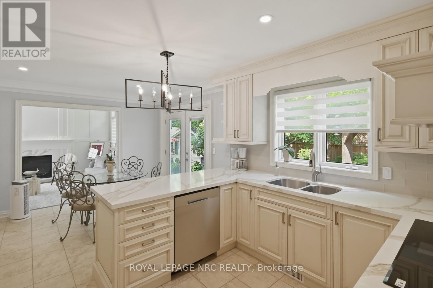 15 BRIGANTINE COURT - Image 24