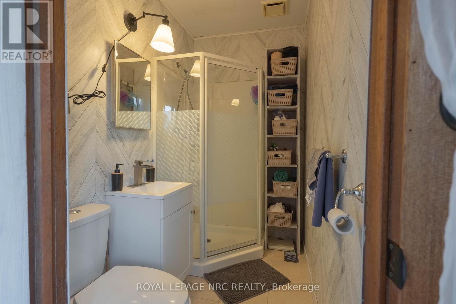 8010 SILVER STREET - 22