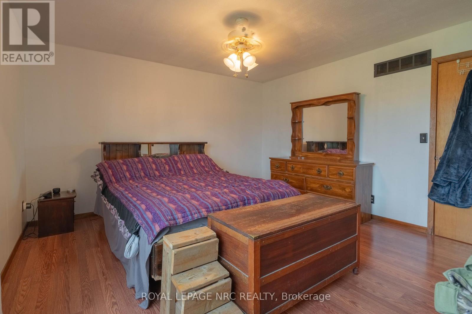 8010 SILVER STREET - 23