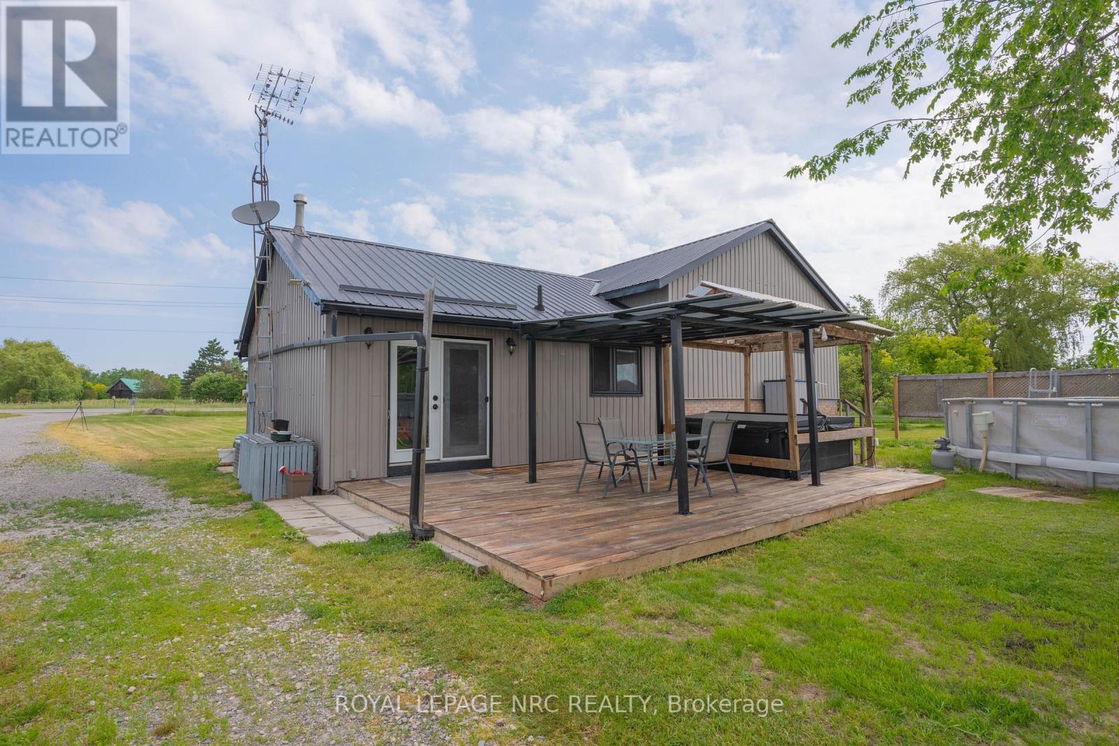8010 SILVER STREET - 6