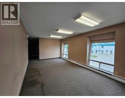 1A, 7836 49 Avenue, Red Deer — photo 3
