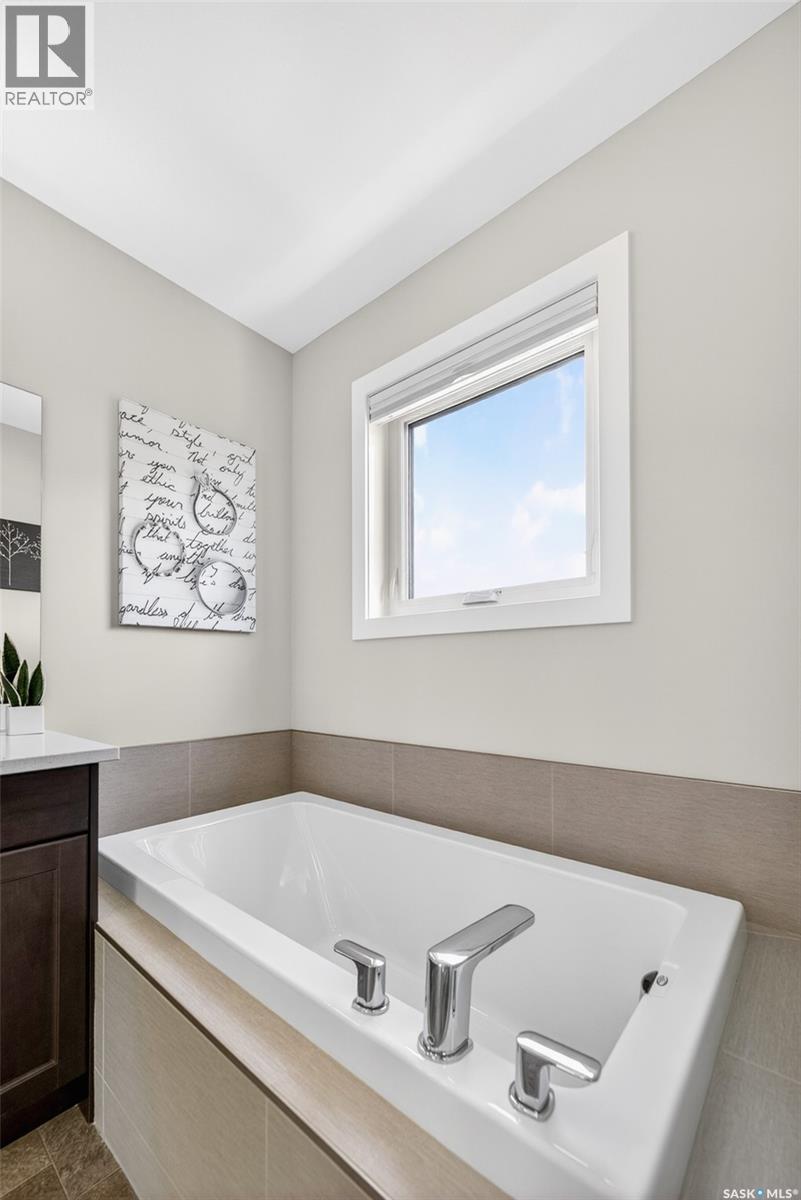 4809 E Keller AVENUE — photo 22