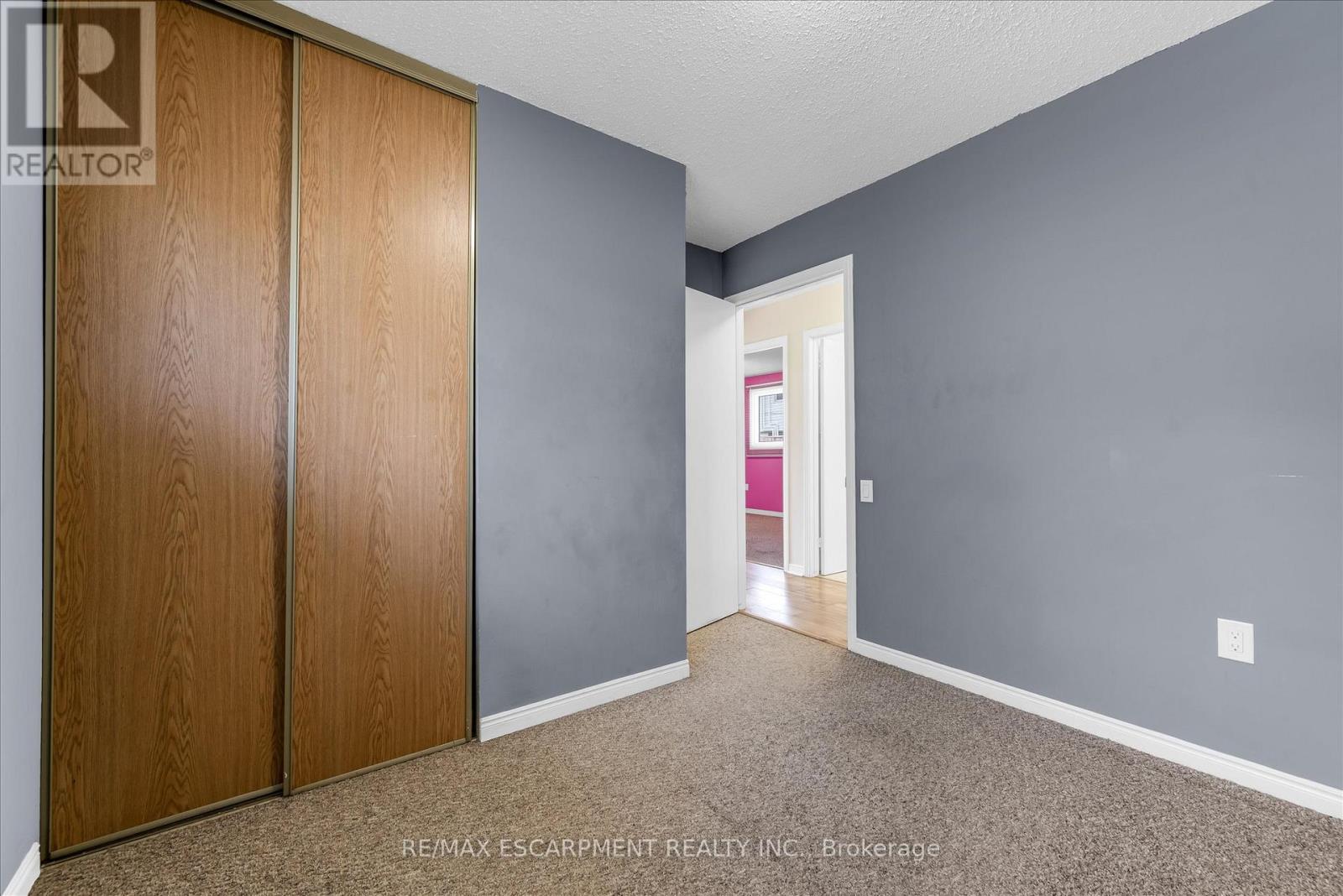 261 LIMERIDGE ROAD W - 12