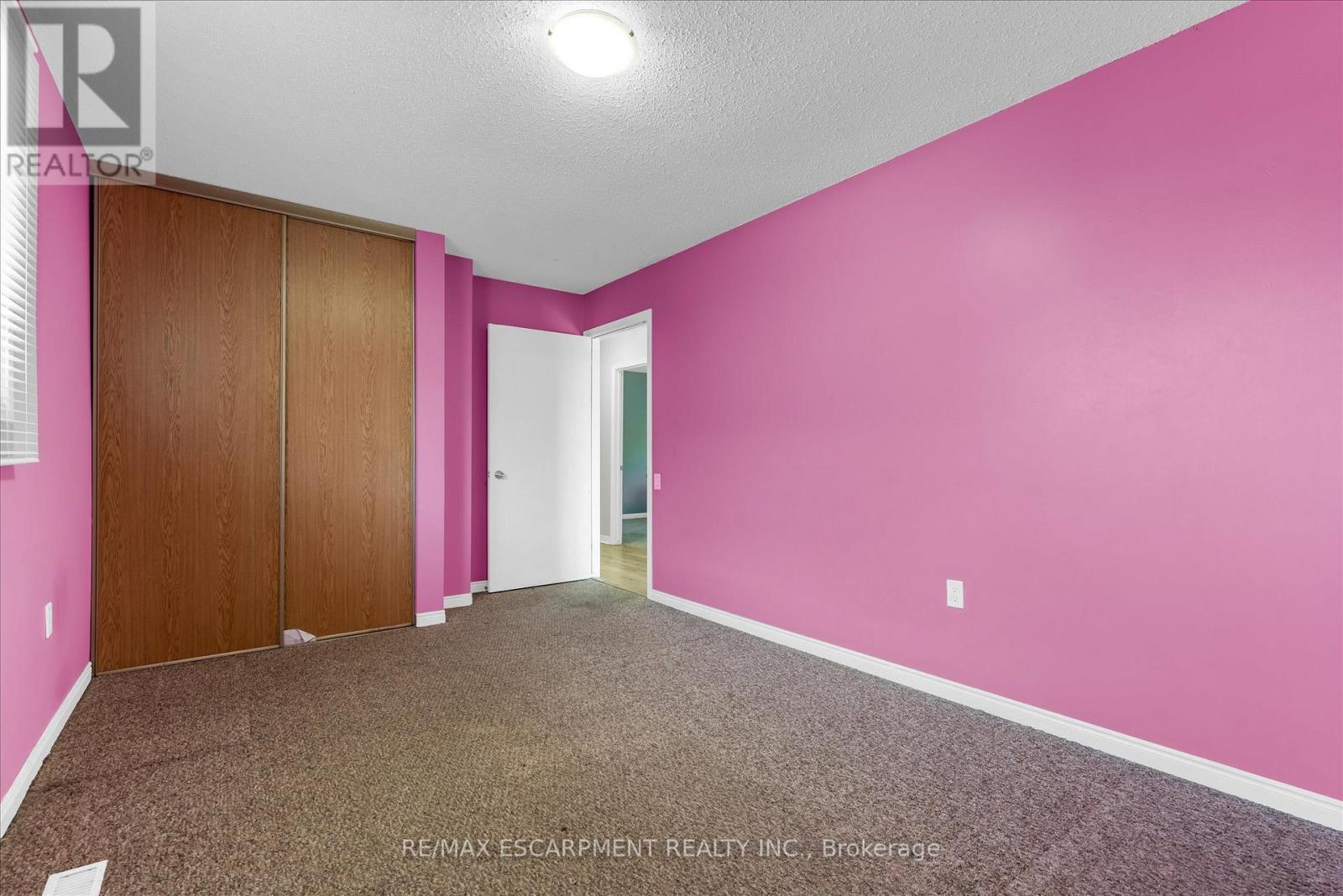 261 LIMERIDGE ROAD W - 17