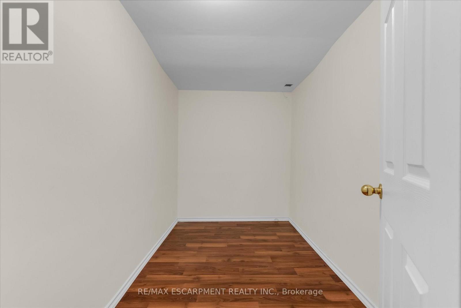 261 LIMERIDGE ROAD W - 27