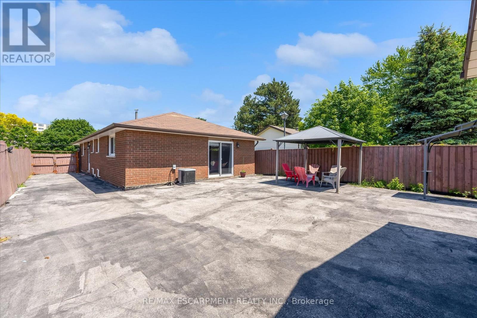 261 LIMERIDGE ROAD W - 29