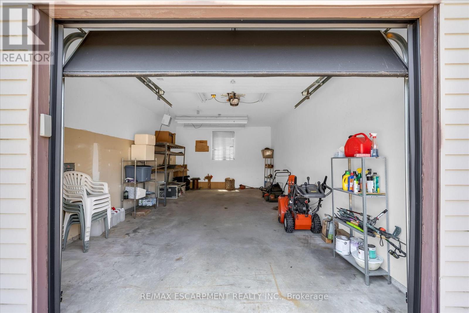 261 LIMERIDGE ROAD W - 31