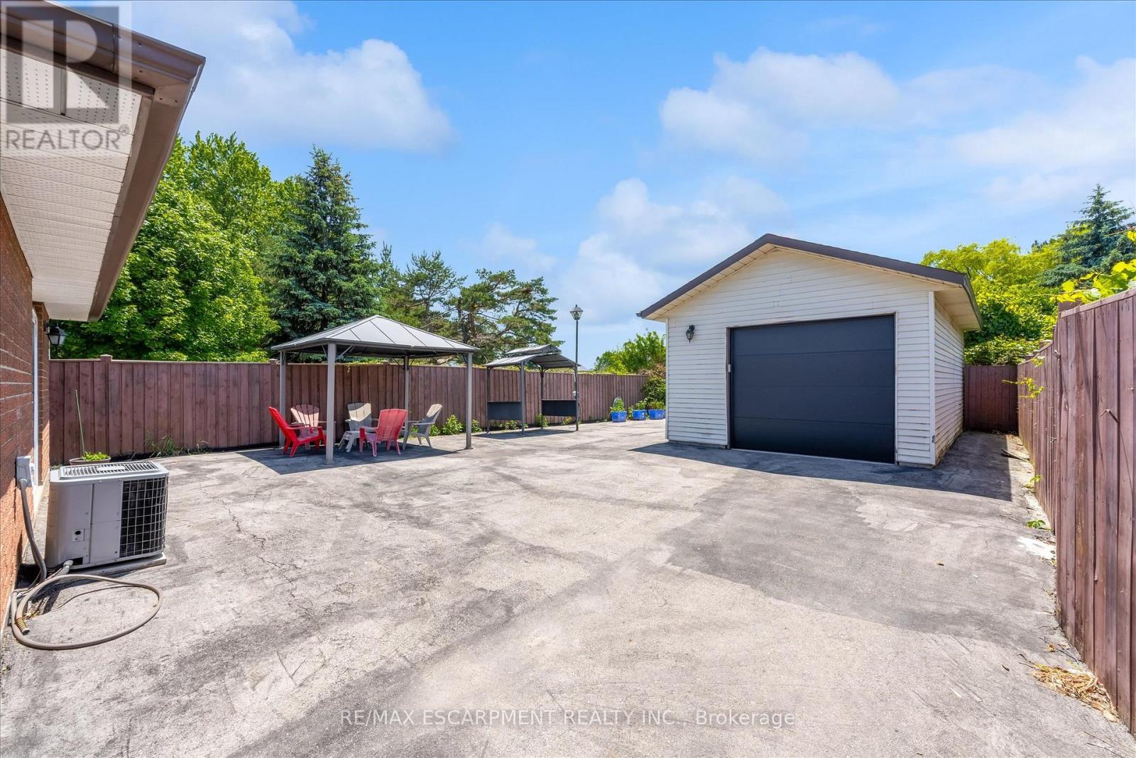261 LIMERIDGE ROAD W - 34