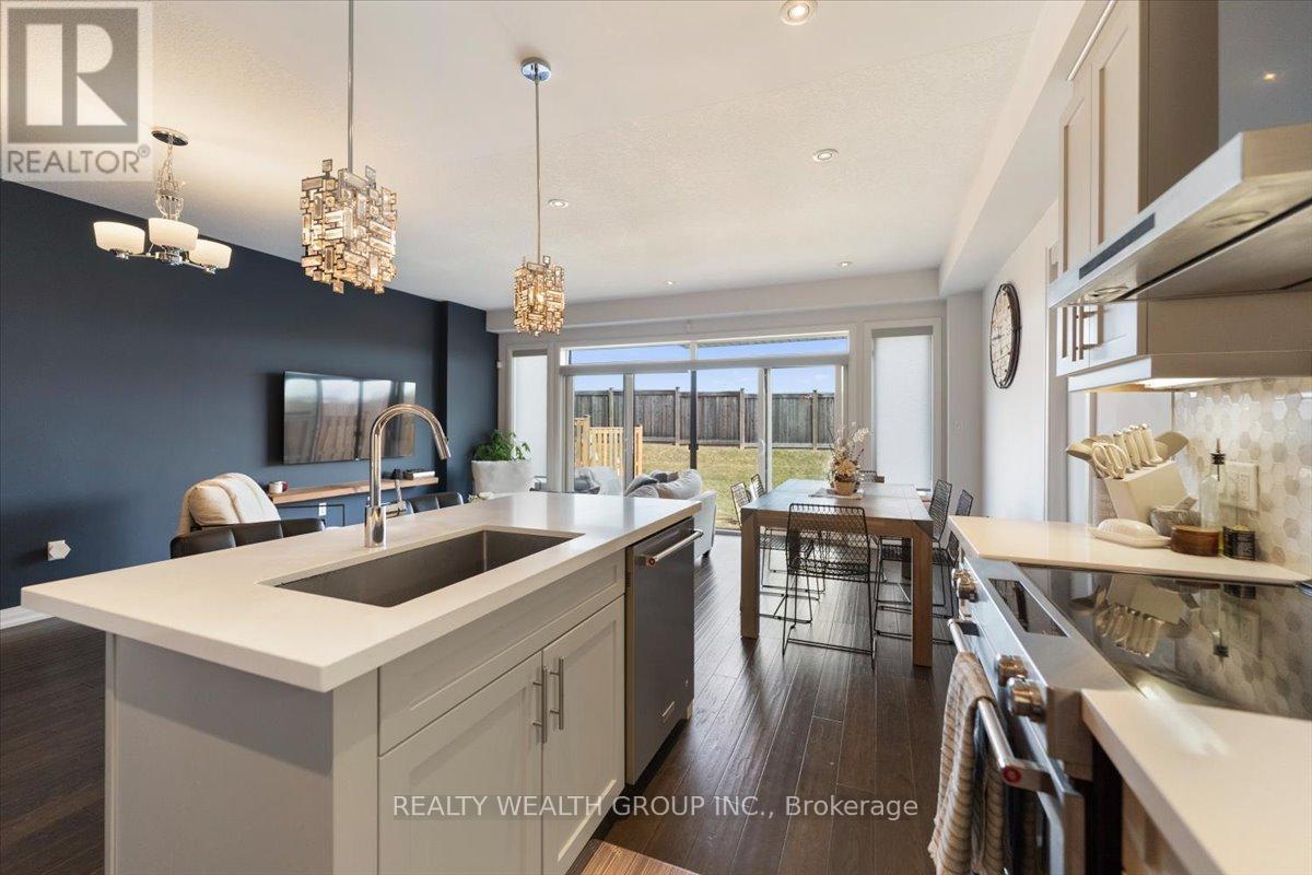 #23 35 MIDHURST HEIGHTS - 10