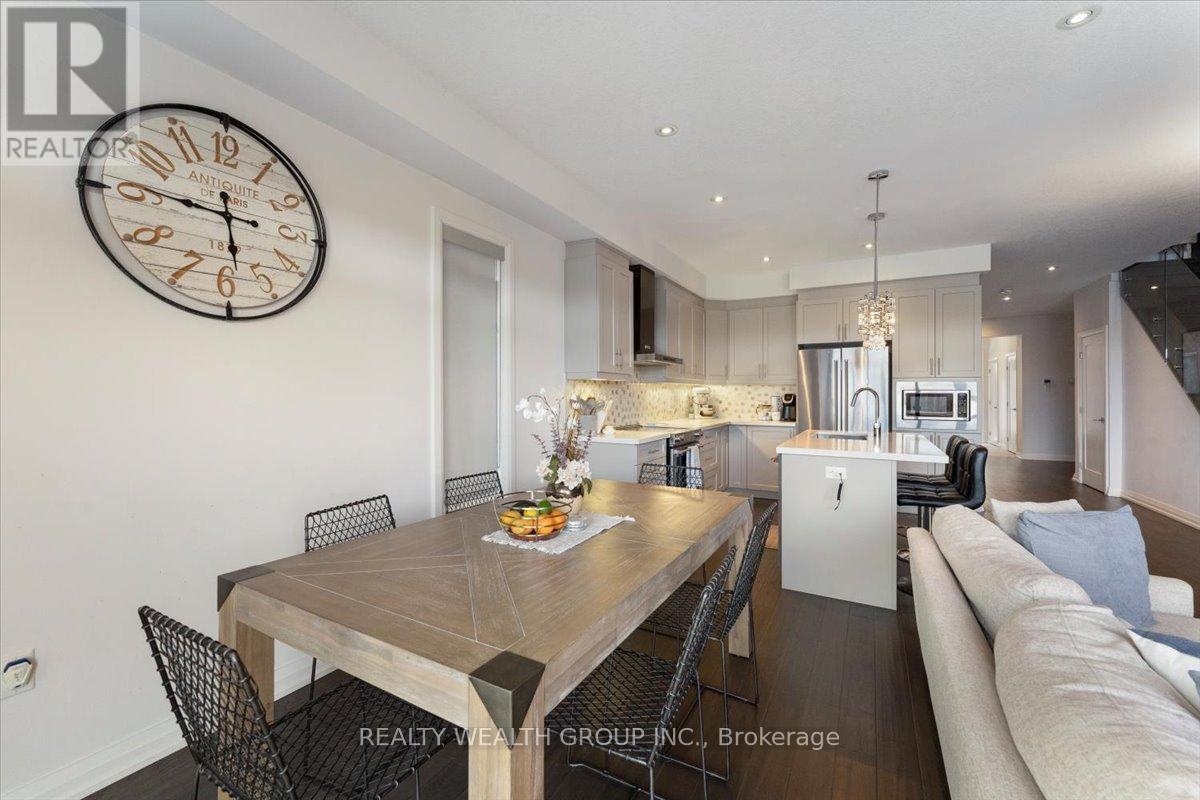 #23 35 MIDHURST HEIGHTS - 13