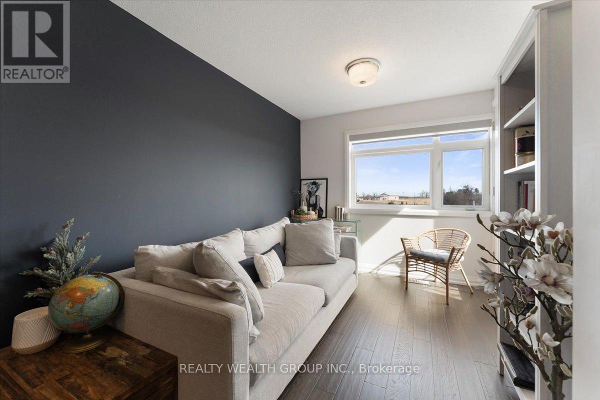 #23 35 MIDHURST HEIGHTS - 19