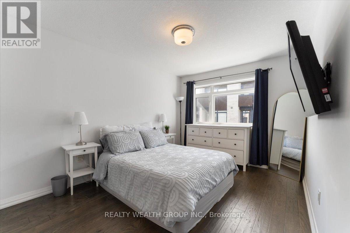 #23 35 MIDHURST HEIGHTS - 27